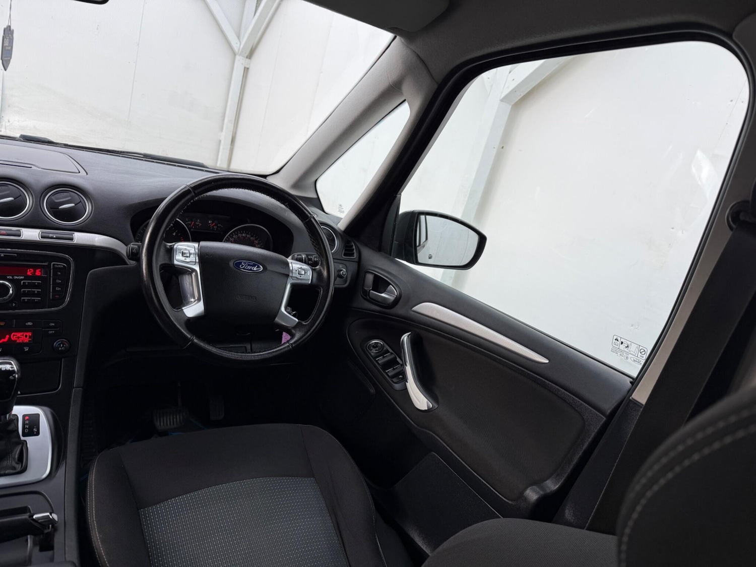 Used Ford Galaxy for sale - 77267991: Photo 42