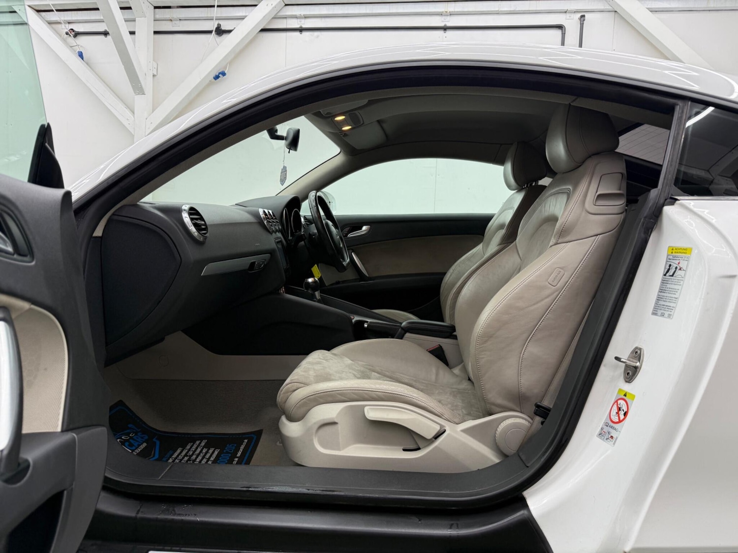 Used Audi TT 2009 for sale - 77255282: Photo 18