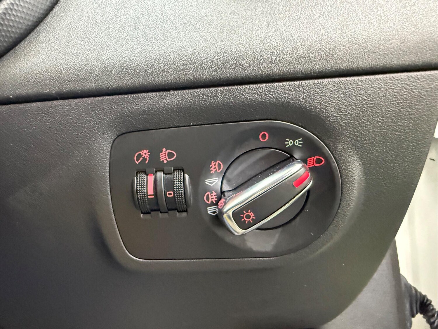 Used Audi TT 2009 for sale - 77255282: Photo 37