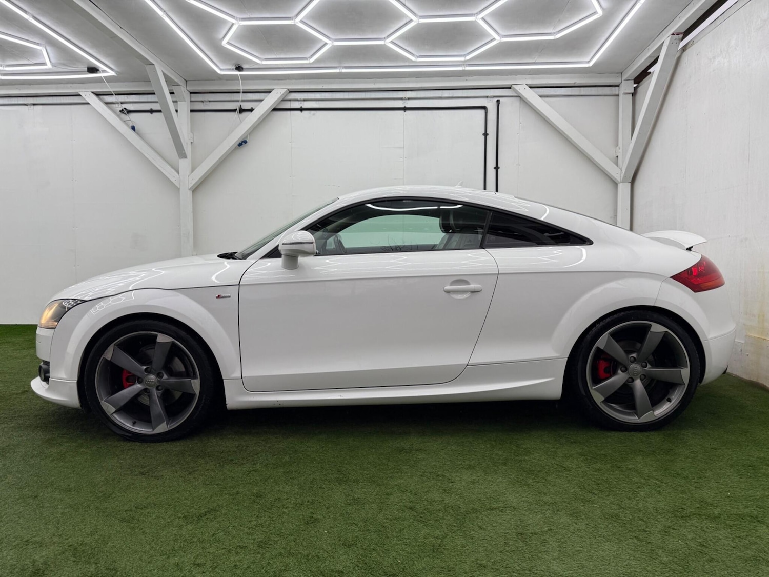 Used Audi TT 2009 for sale - 77255282: Photo 9