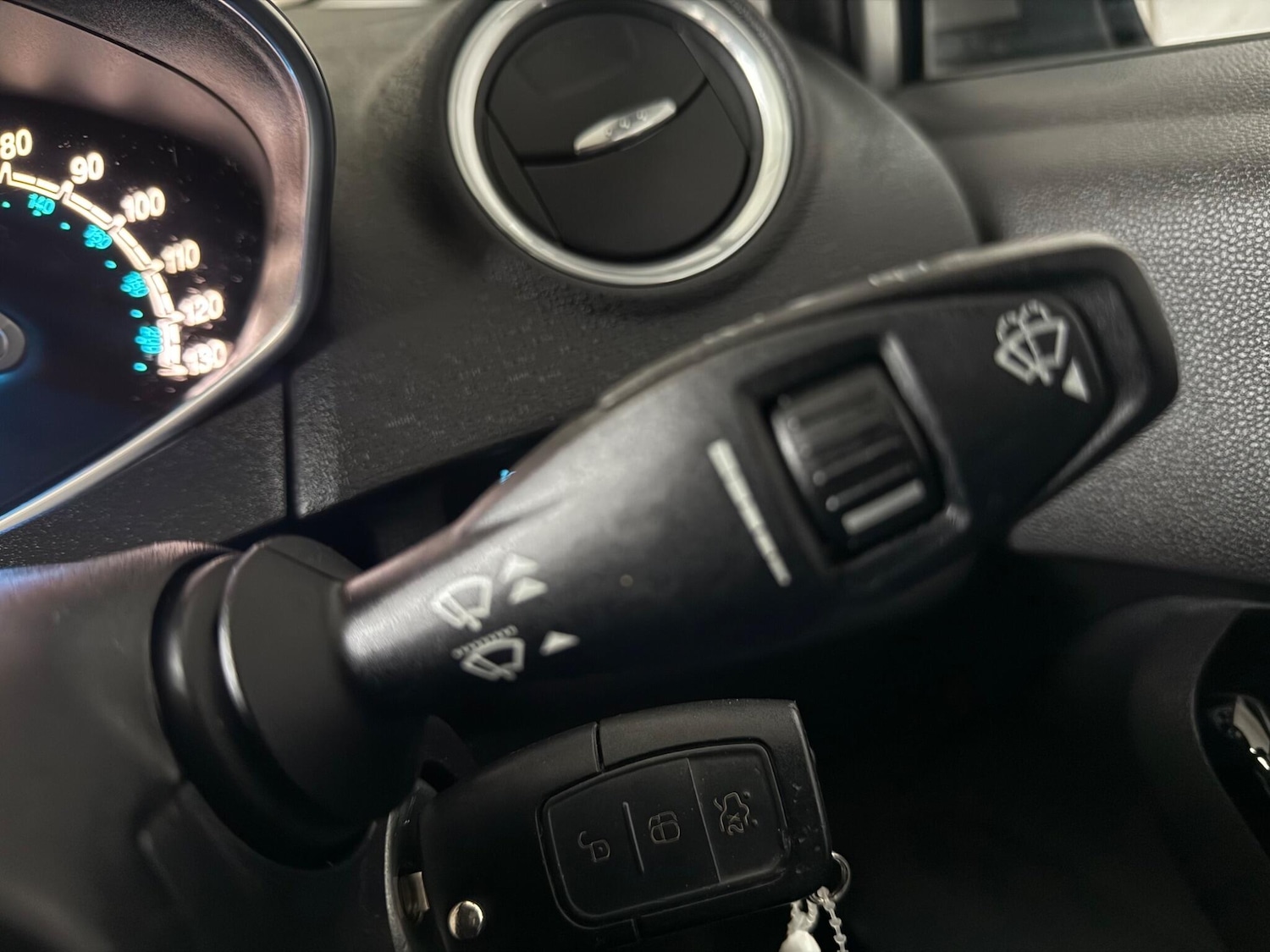 Used Ford Fiesta 2013 for sale - 76976137: Photo 36