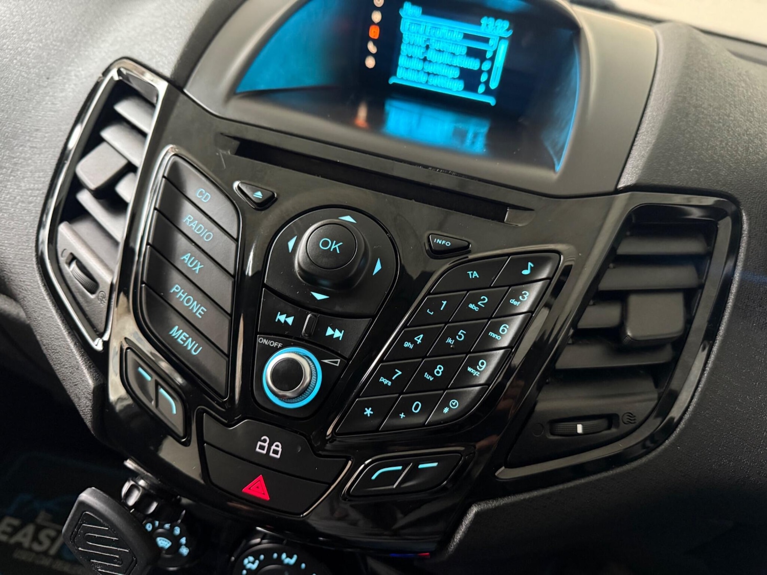 Used Ford Fiesta 2013 for sale - 76976137: Photo 48