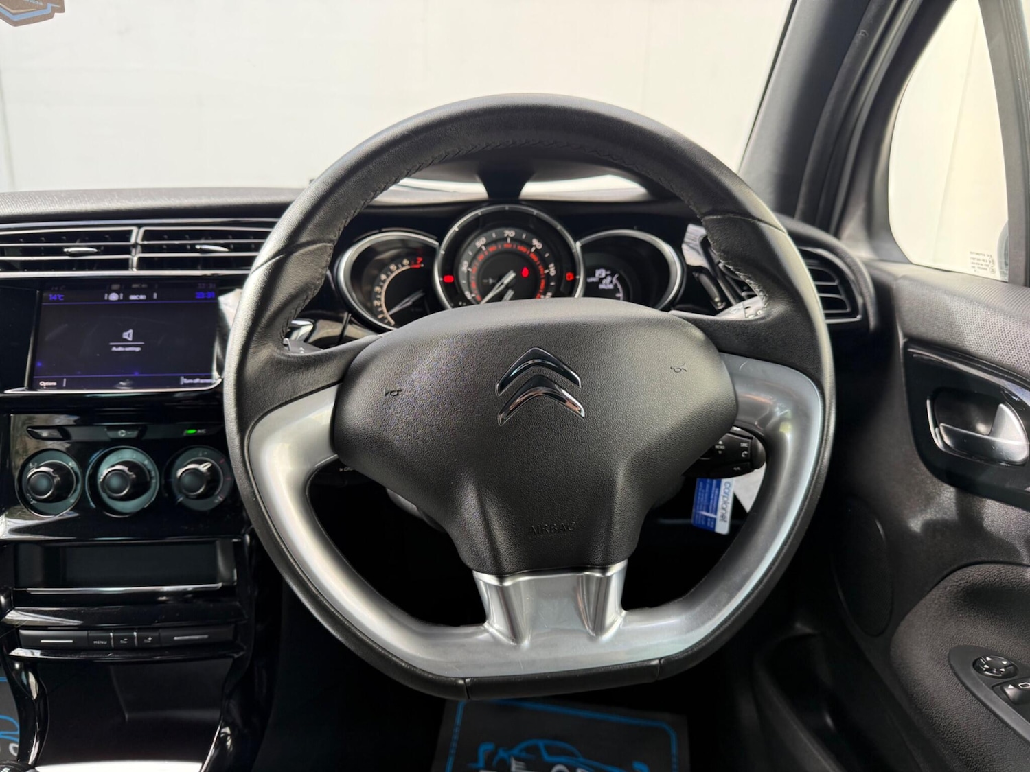 Used DS Automobiles DS 3 2015 for sale - 76371510: Photo 29