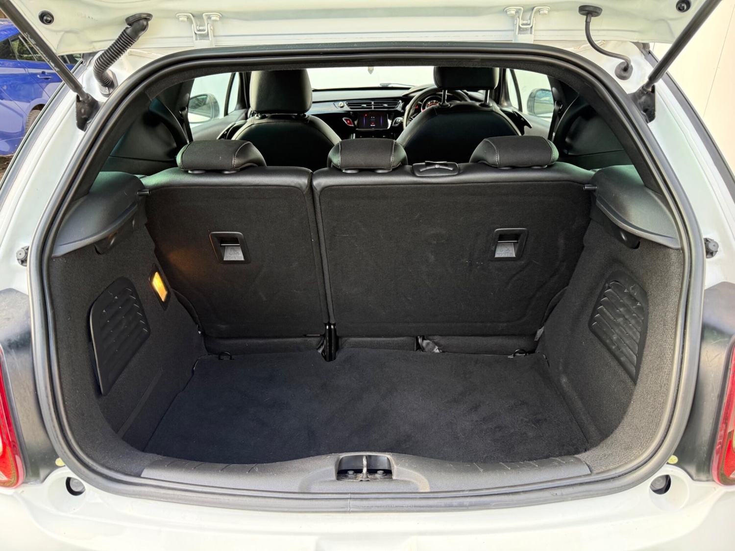 Used DS Automobiles DS 3 2015 for sale - 76371510: Photo 8