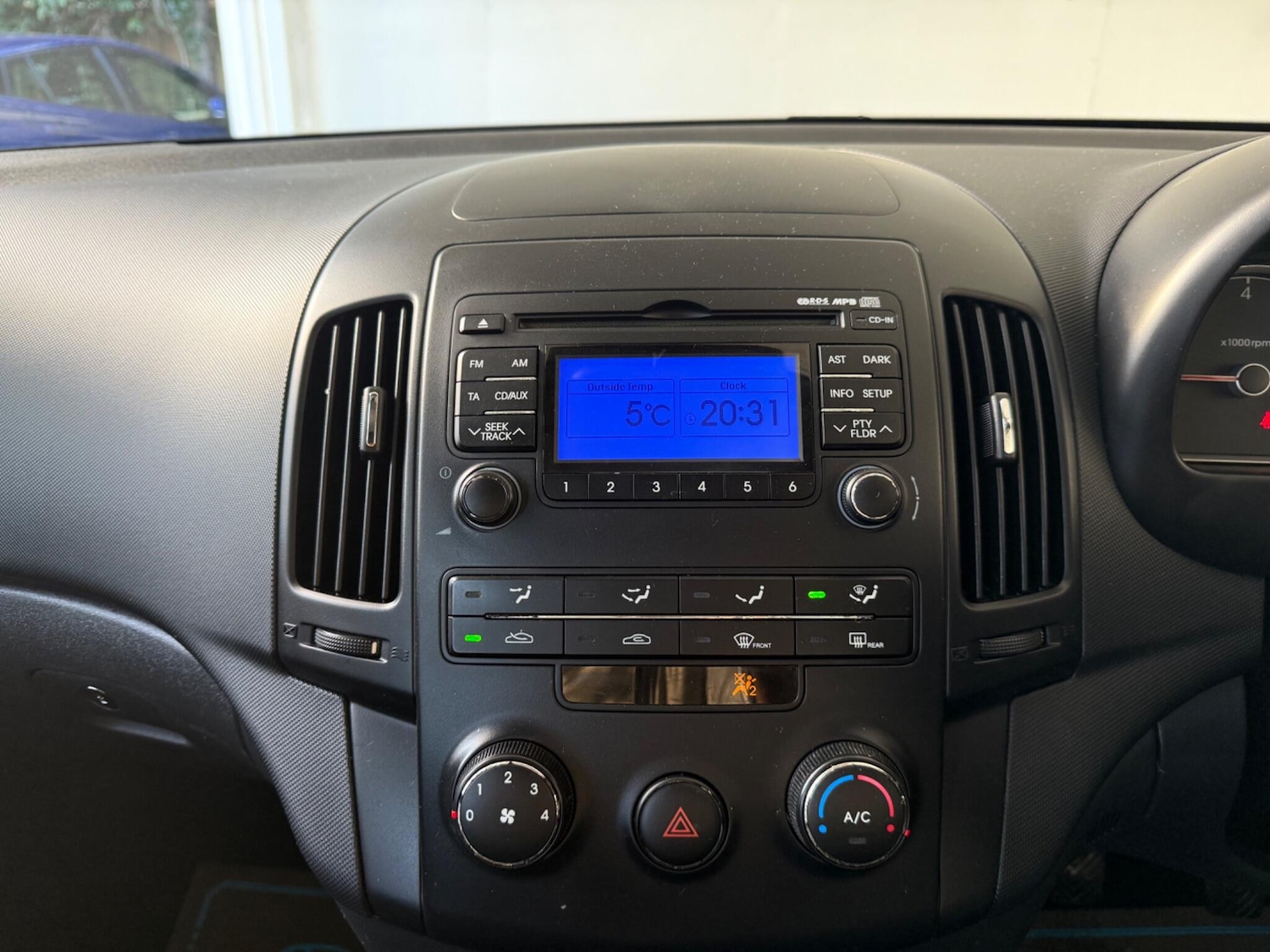 Used Hyundai i30 2010 for sale - 76802305: Photo 29