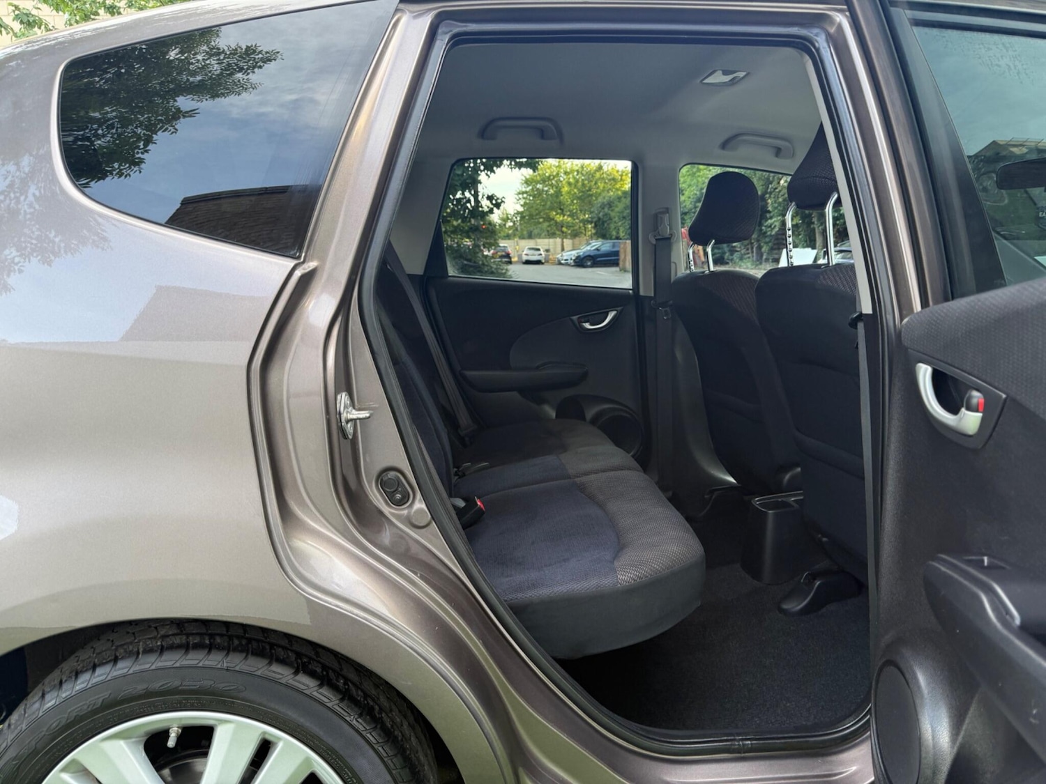 Used Honda Jazz 2015 for sale - 76484446: Photo 18