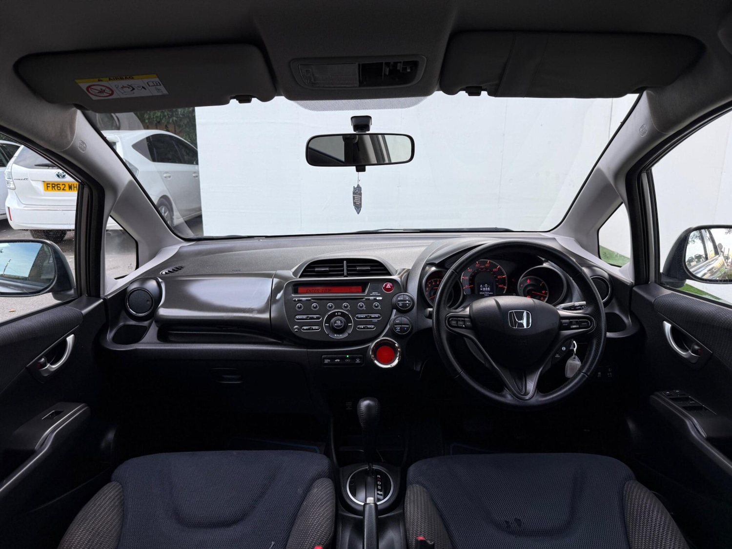 Used Honda Jazz 2015 for sale - 76484446: Photo 28