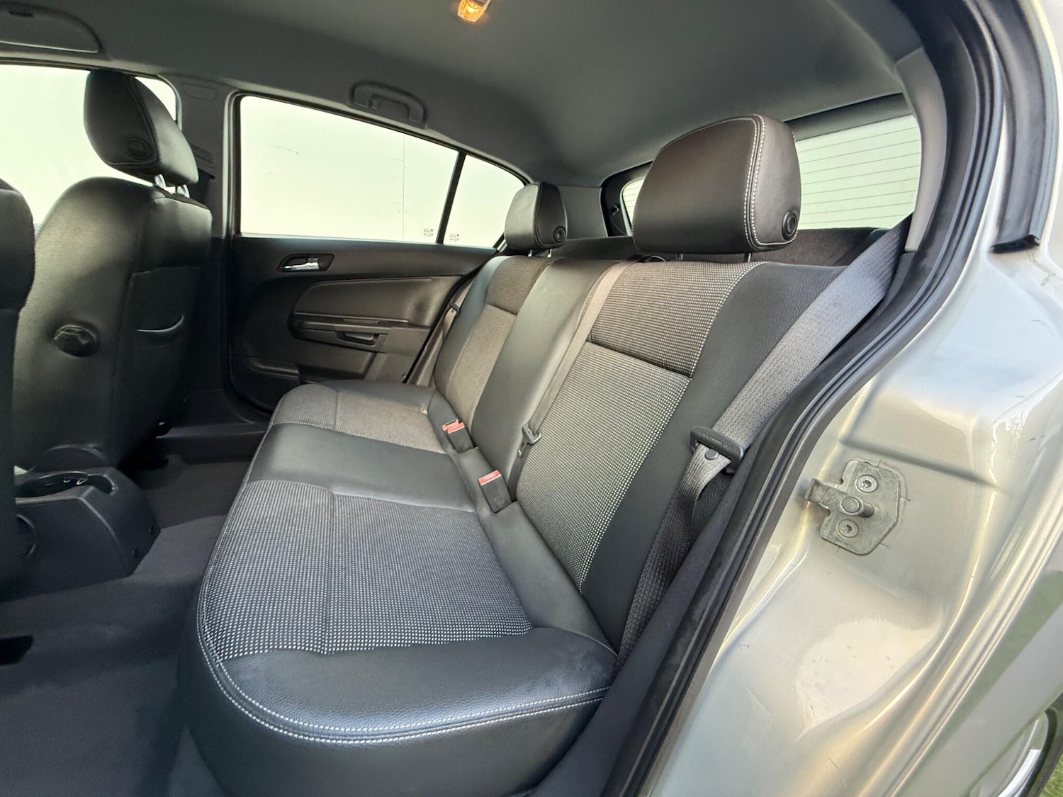 Used Vauxhall Astra 2008 for sale - 76398153: Photo 22