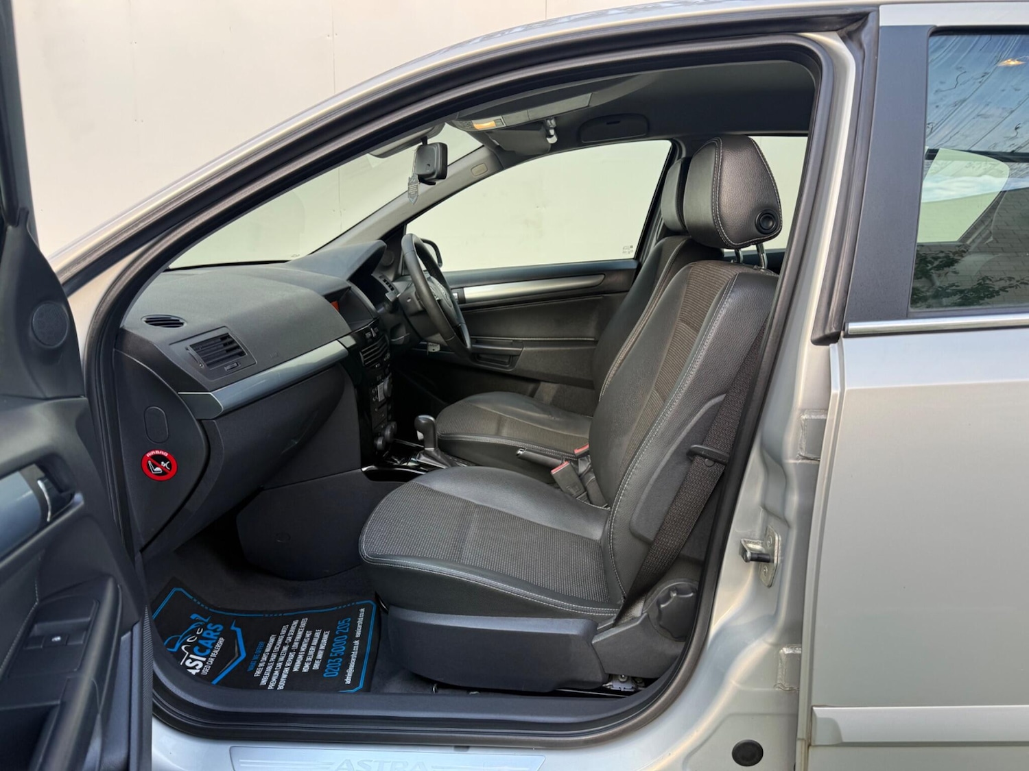 Used Vauxhall Astra 2008 for sale - 76398153: Photo 24