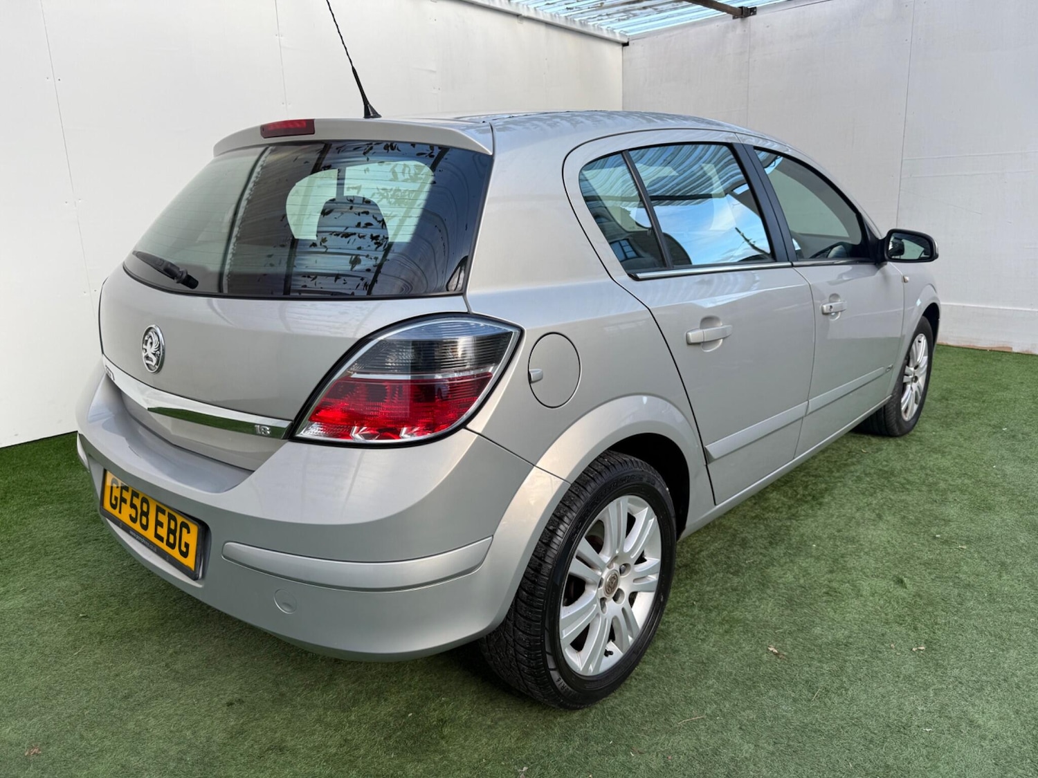 Used Vauxhall Astra 2008 for sale - 76398153: Photo 6