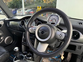 Used MINI Convertible 2006 for sale - 76440638: Photo