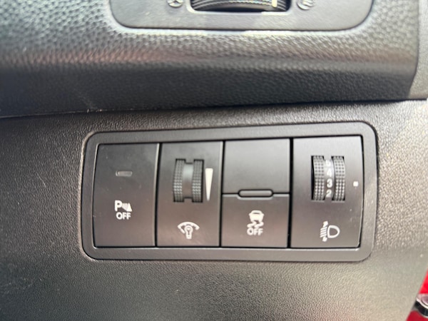 Used Kia Venga 2013 for sale - 74934370: Photo 41