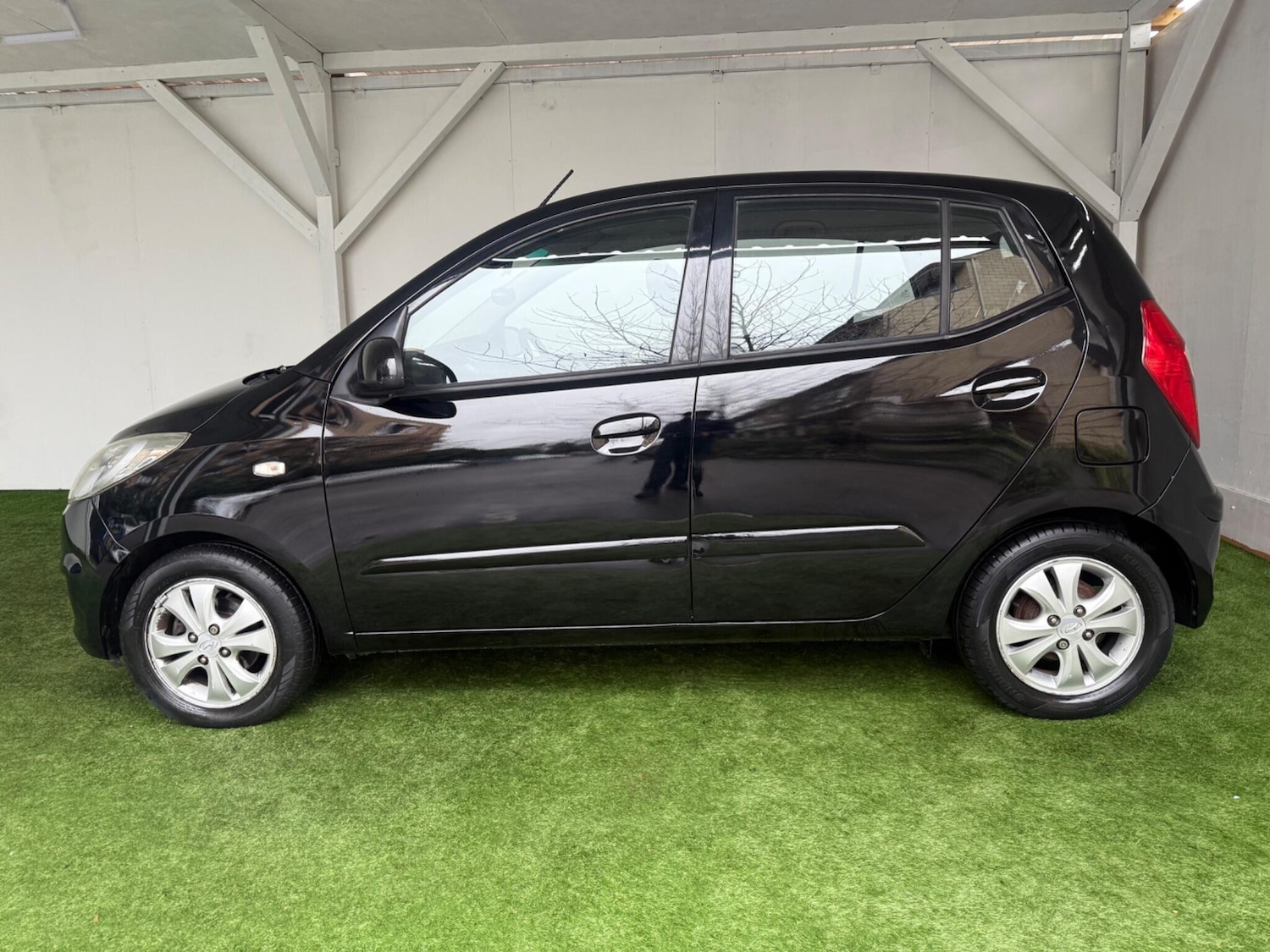 Used Hyundai i10 2011 for sale - 76990788: Photo 10