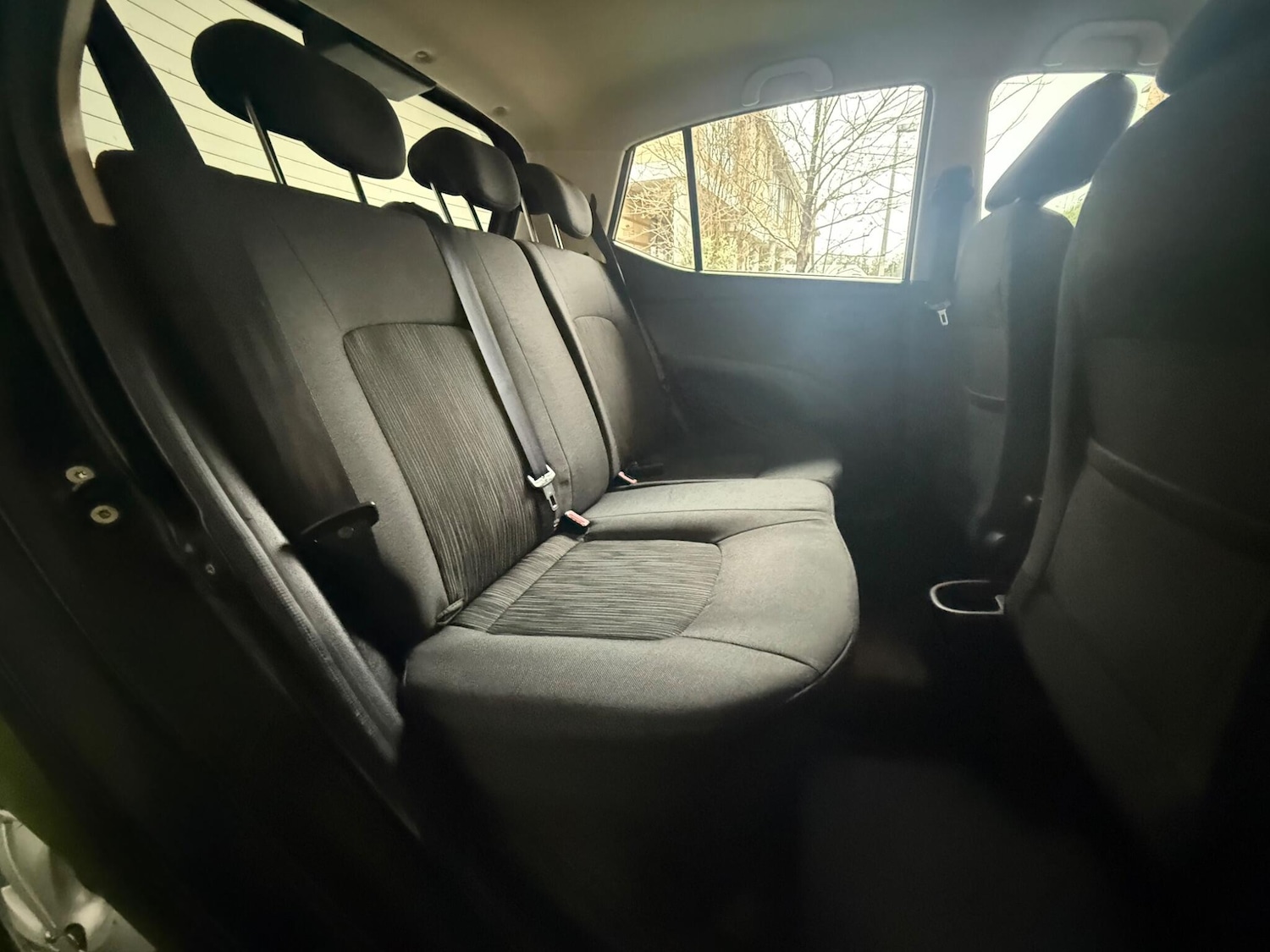 Used Hyundai i10 2011 for sale - 76990788: Photo 19