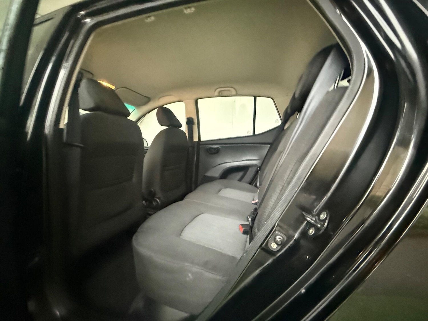 Used Hyundai i10 2011 for sale - 76990788: Photo 22