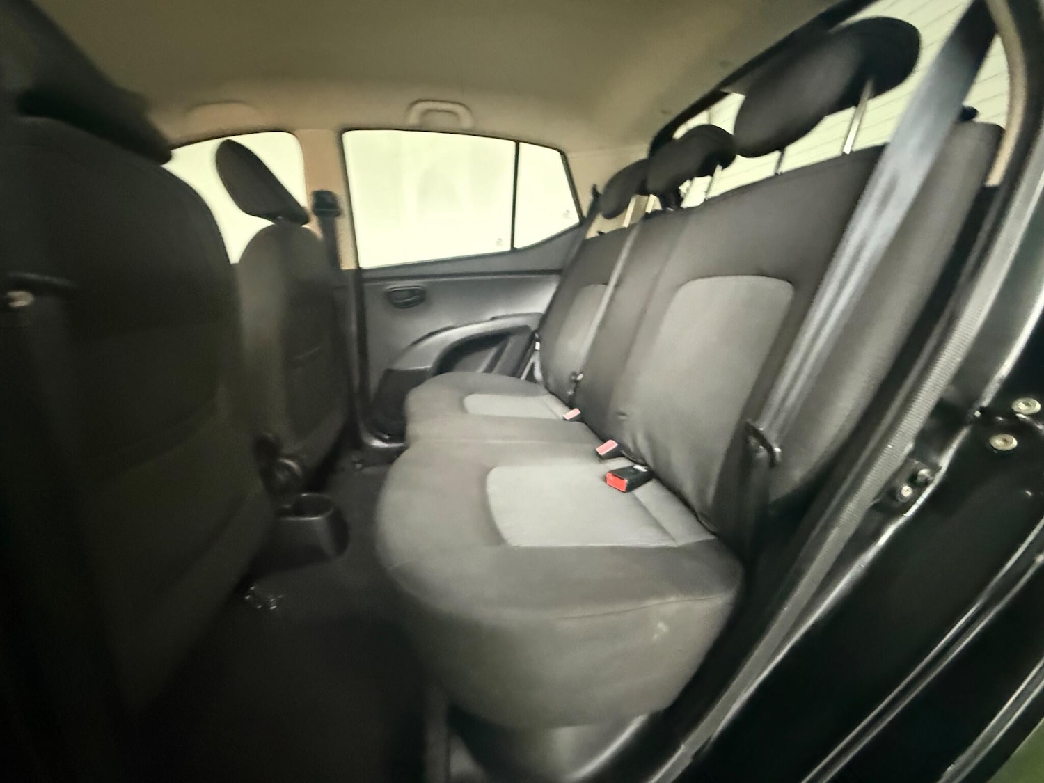 Used Hyundai i10 2011 for sale - 76990788: Photo 23