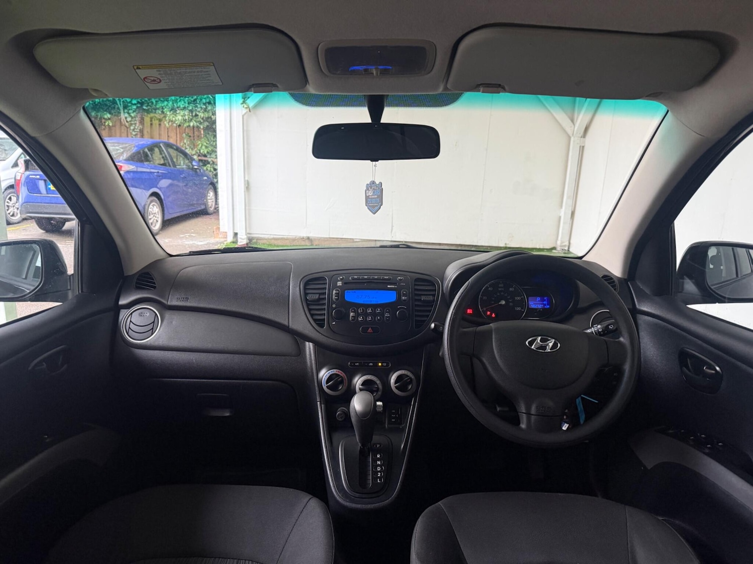 Used Hyundai i10 2011 for sale - 76990788: Photo 27