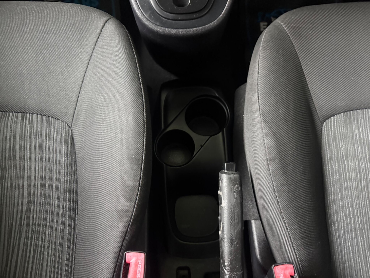 Used Hyundai i10 2011 for sale - 76990788: Photo 30