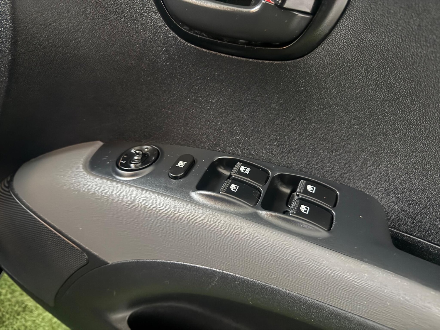 Used Hyundai i10 2011 for sale - 76990788: Photo 37