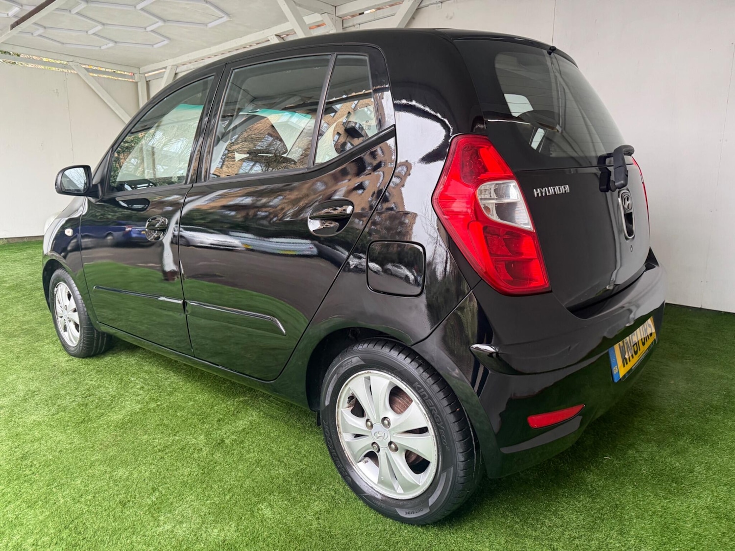 Used Hyundai i10 2011 for sale - 76990788: Photo 9