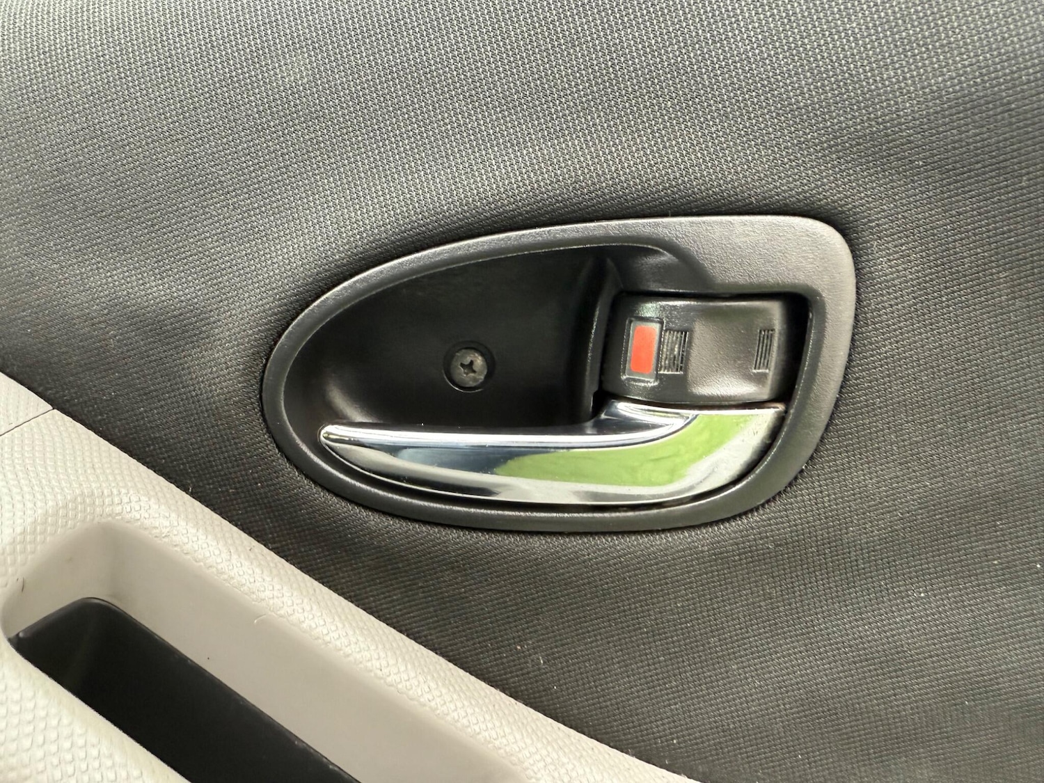 Used Toyota Yaris 2011 for sale - 76398154: Photo 39