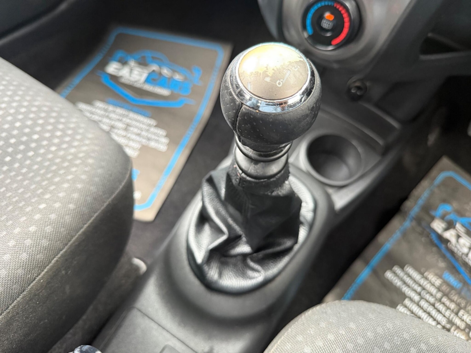 Used Toyota Yaris 2011 for sale - 76398154: Photo 45