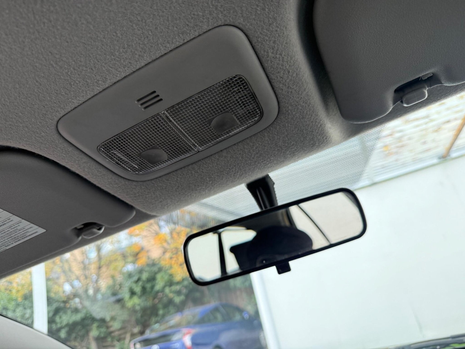 Used Toyota Yaris 2011 for sale - 76398154: Photo 48