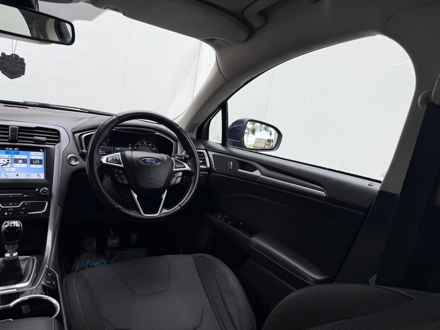 Used Ford Mondeo 2016 for sale - 75808988: Photo 40