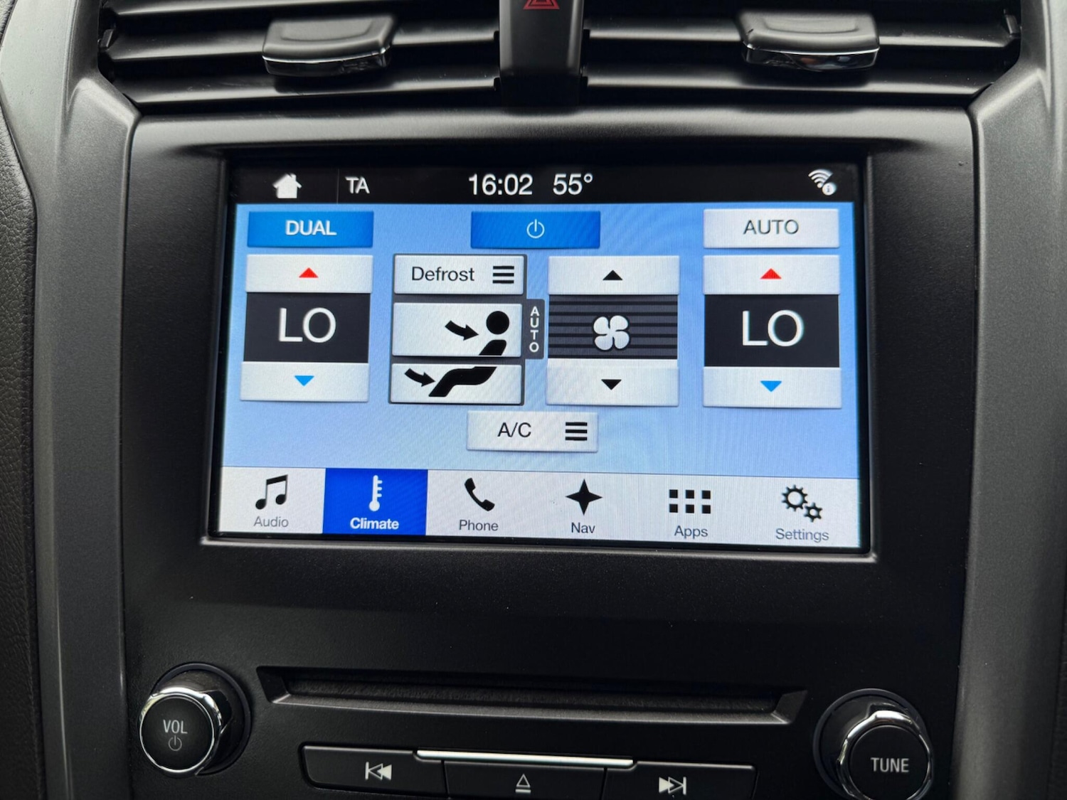 Used Ford Mondeo 2016 for sale - 75808988: Photo 44