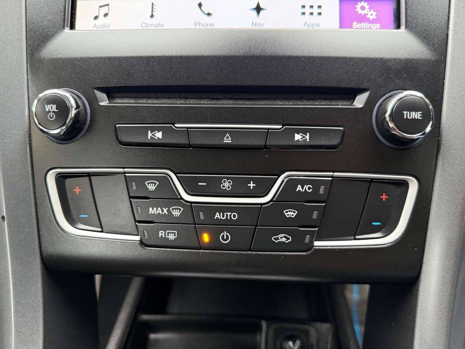 Used Ford Mondeo 2016 for sale - 75808988: Photo 51