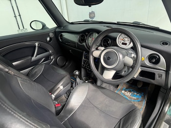 Used MINI Convertible 2006 for sale - 78148091: Photo