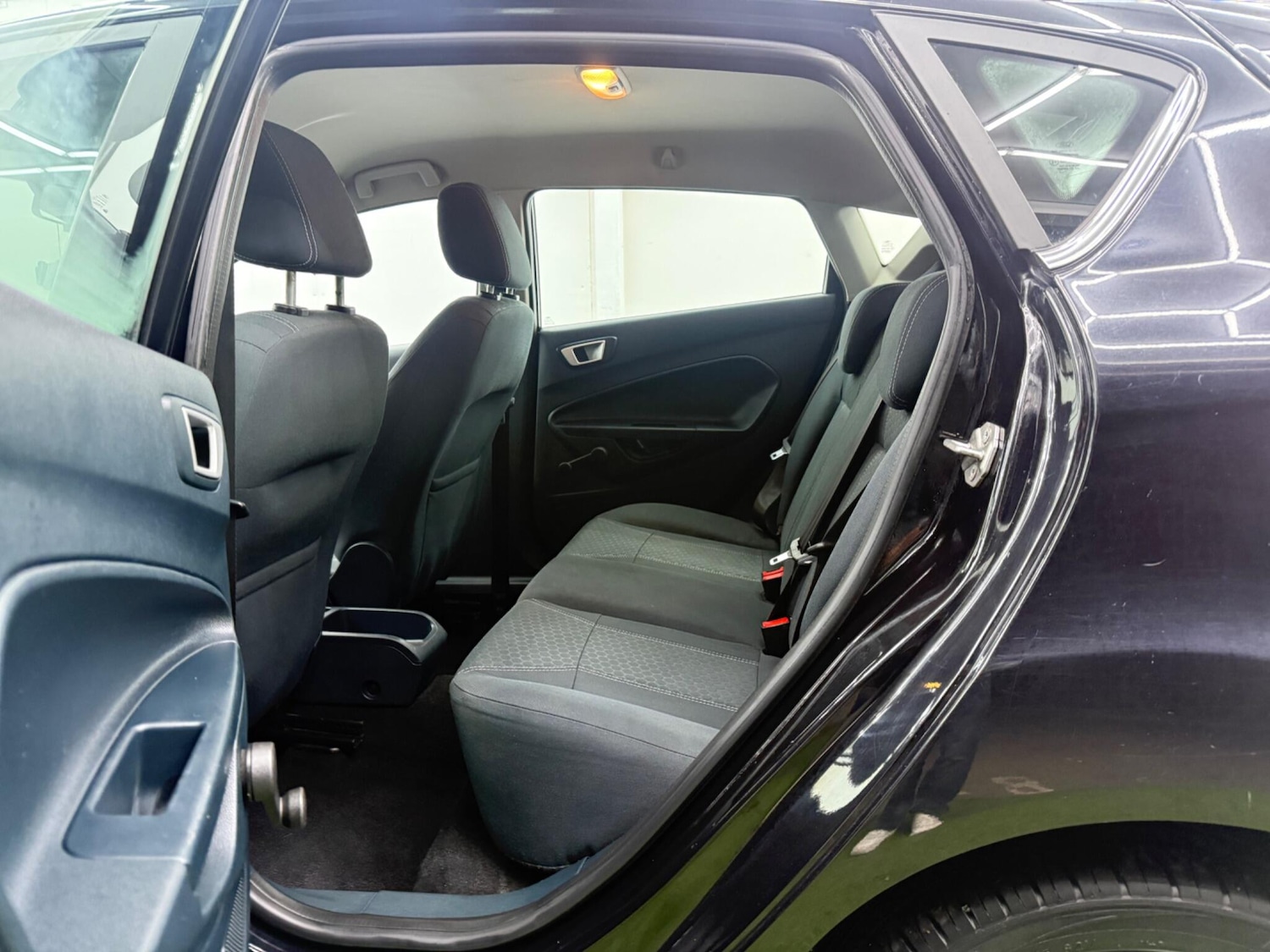 Used Ford Fiesta 2012 for sale - 77097827: Photo 21