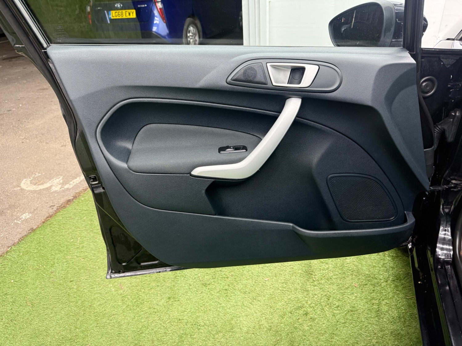 Used Ford Fiesta 2012 for sale - 77097827: Photo 26