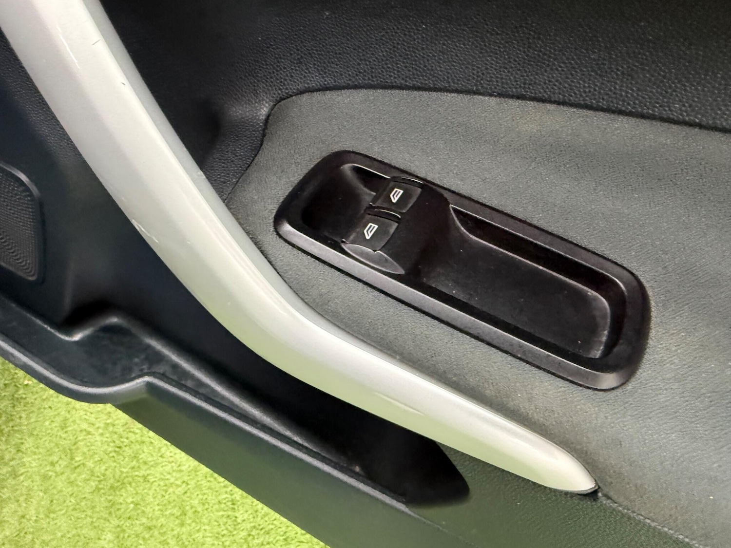 Used Ford Fiesta 2012 for sale - 77097827: Photo 38