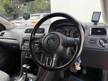 Used Volkswagen Polo 2010 for sale - 75857733: Photo