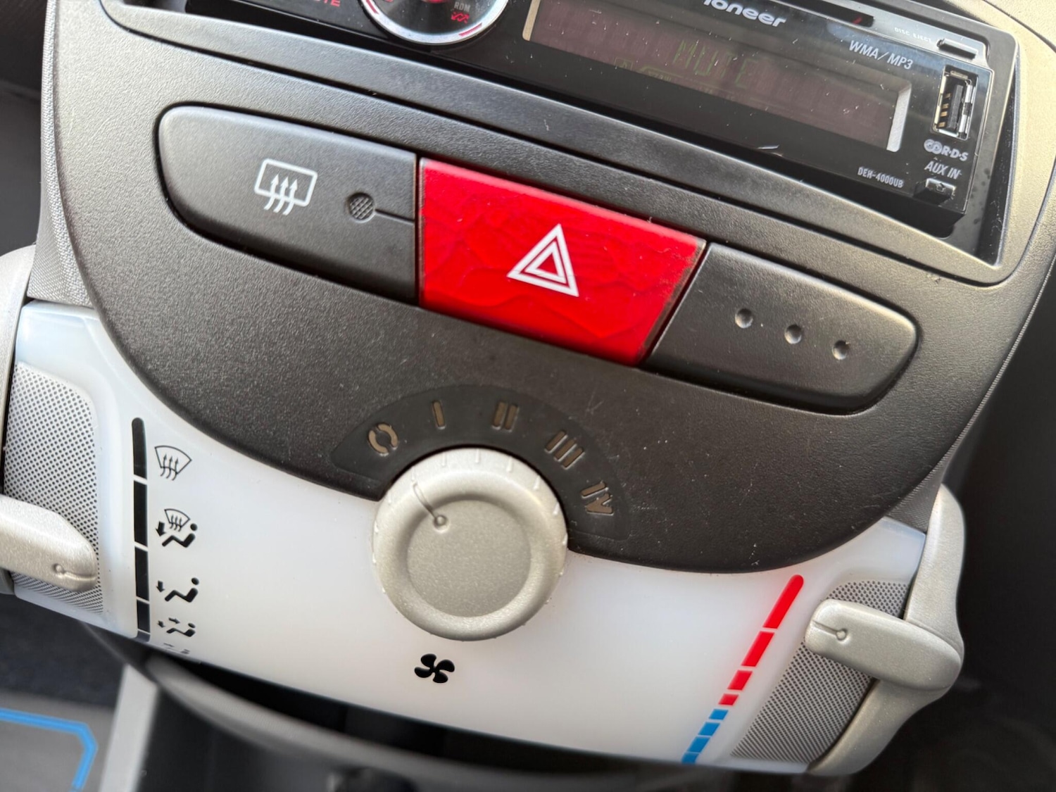 Used Peugeot 107 2008 for sale - 76398900: Photo 40