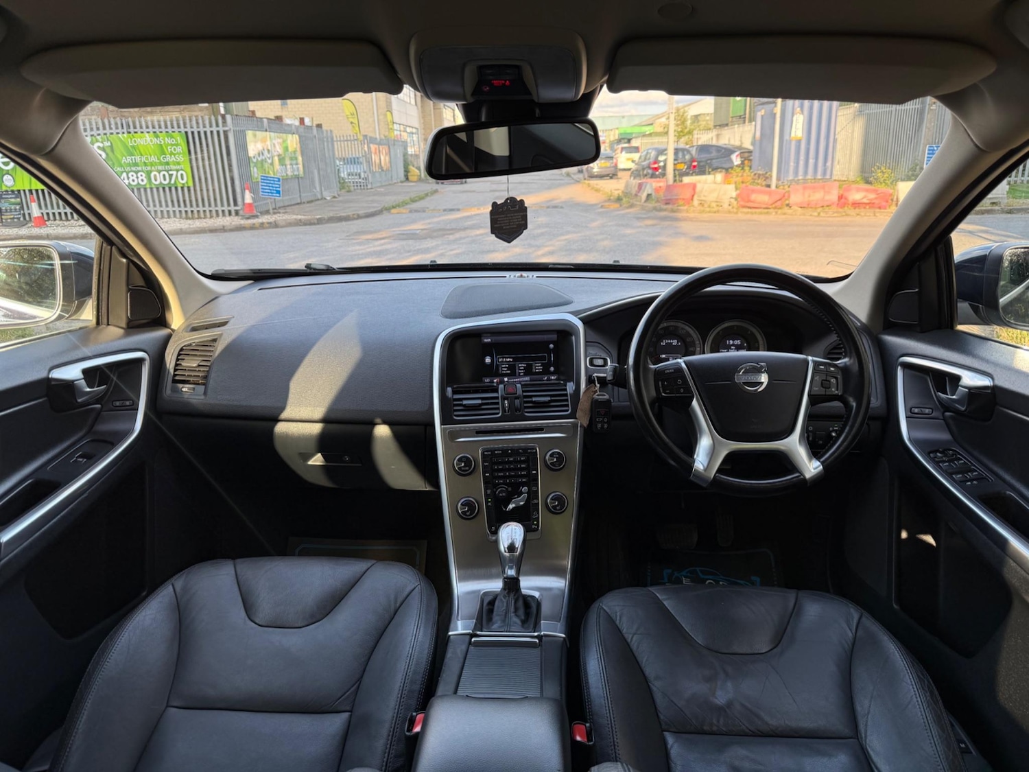 Vehicle 29