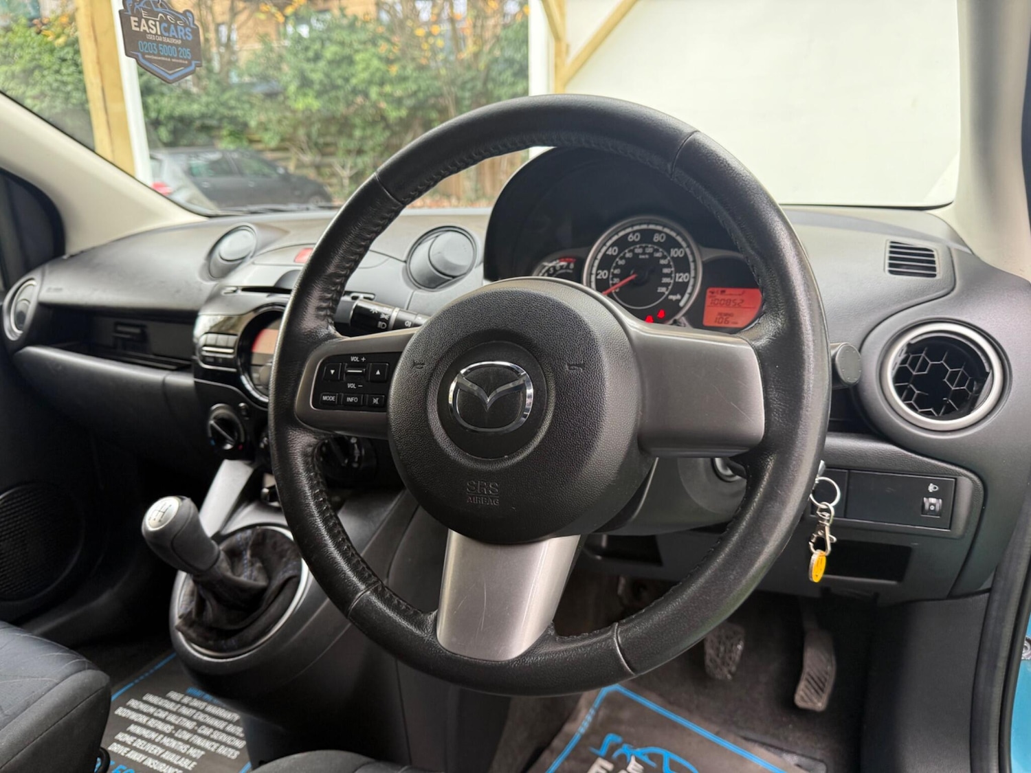 Used Mazda Mazda2 2012 for sale - 76823720: Photo 2