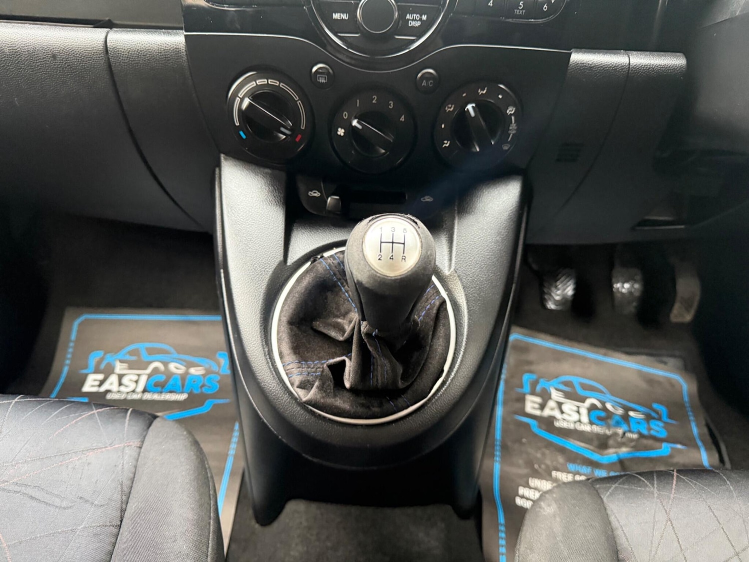 Used Mazda Mazda2 2012 for sale - 76823720: Photo 30