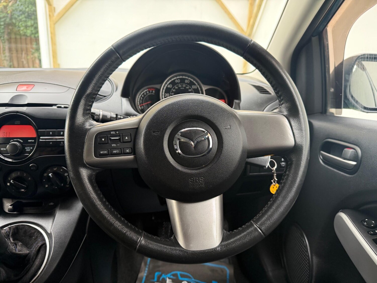 Used Mazda Mazda2 2012 for sale - 76823720: Photo 32