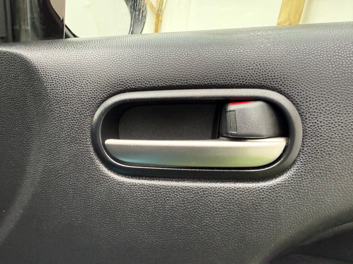 Used Mazda Mazda2 2012 for sale - 76823720: Photo 40