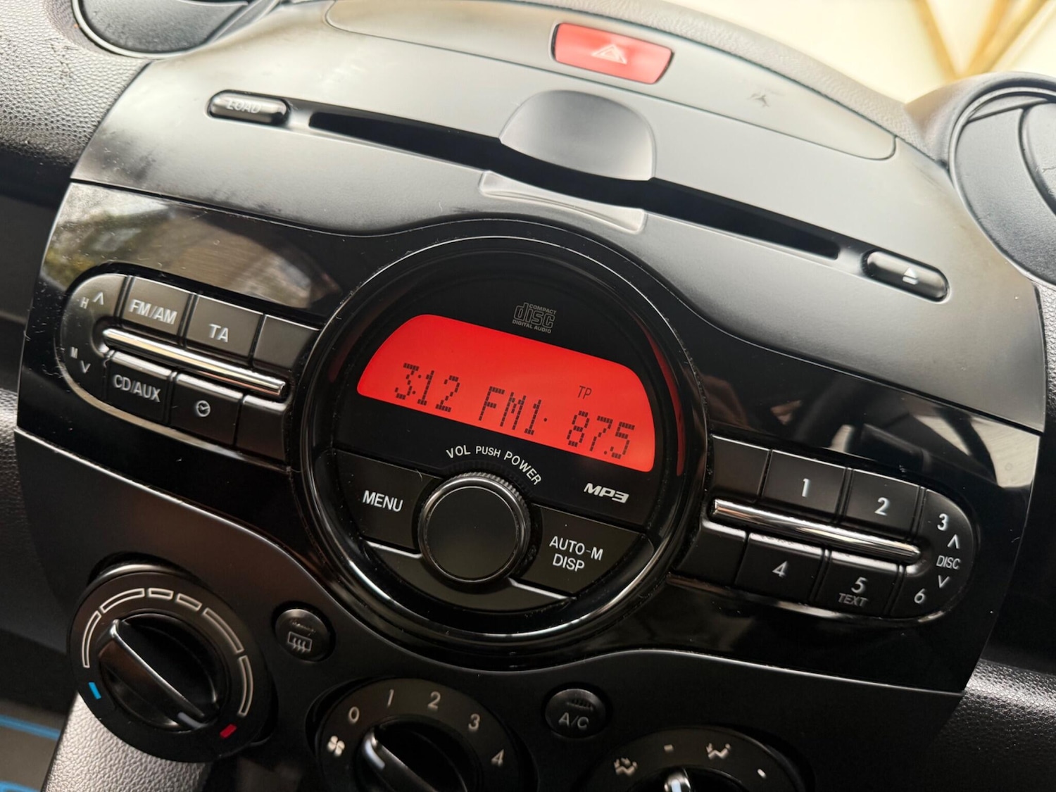 Used Mazda Mazda2 2012 for sale - 76823720: Photo 44