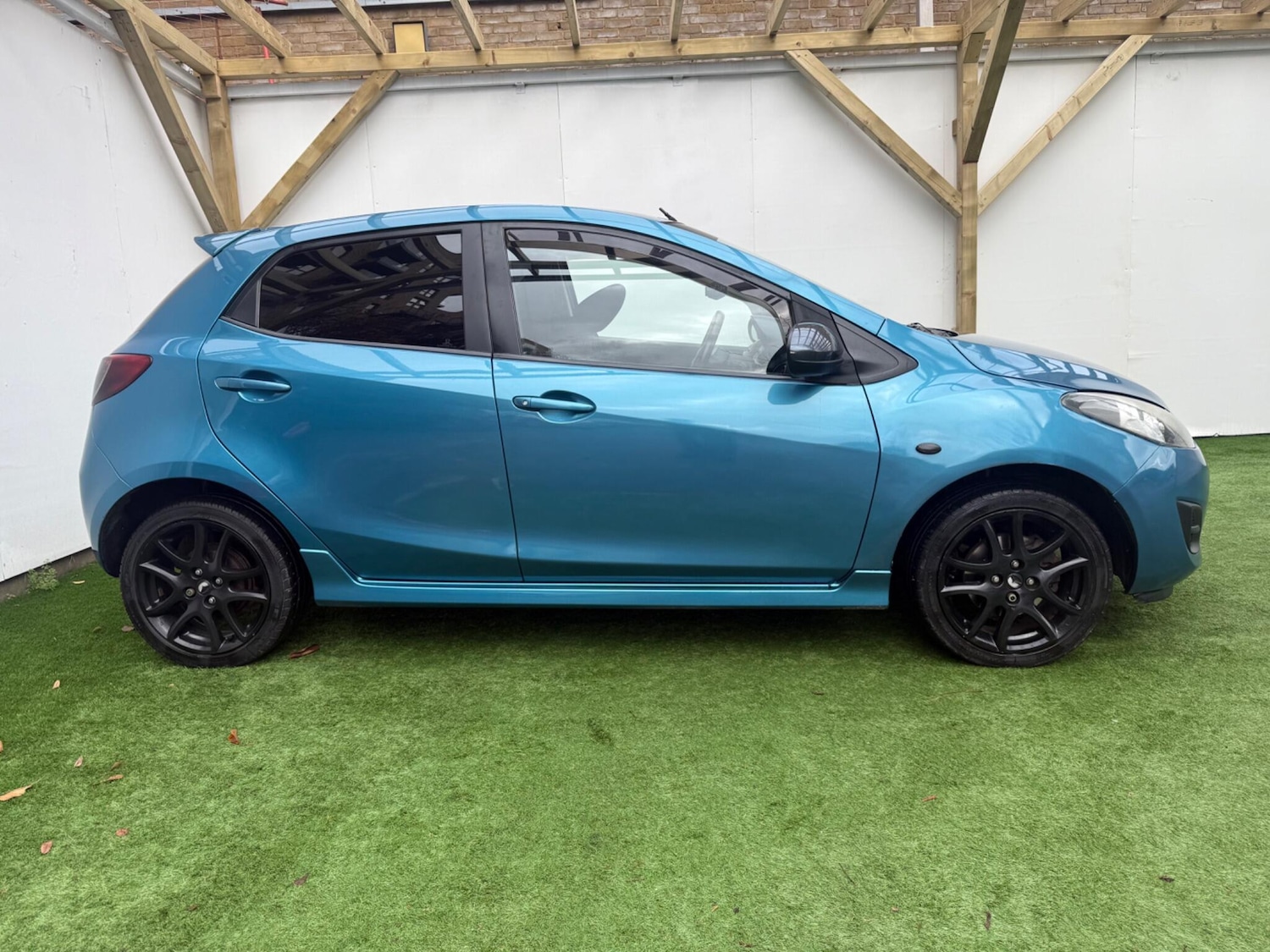 Used Mazda Mazda2 2012 for sale - 76823720: Photo 5