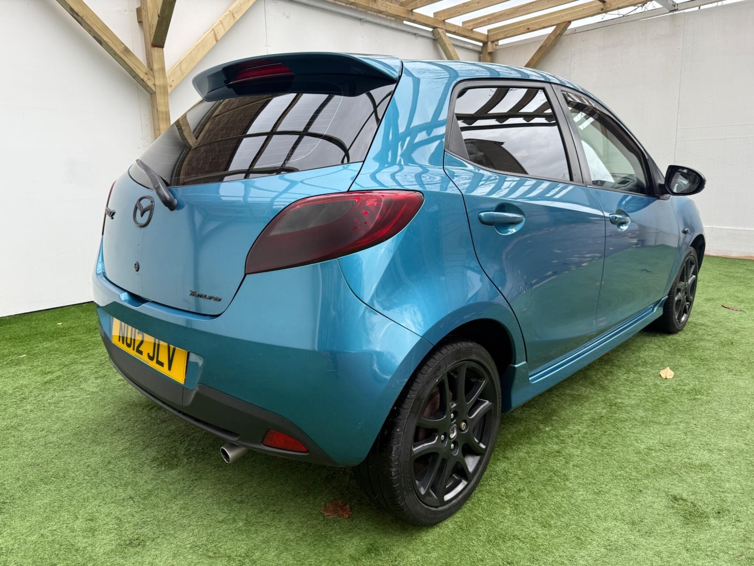 Used Mazda Mazda2 2012 for sale - 76823720: Photo 6