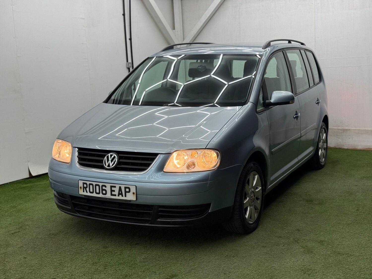 Used Volkswagen Touran 2006 for sale - 77940142: Photo 11