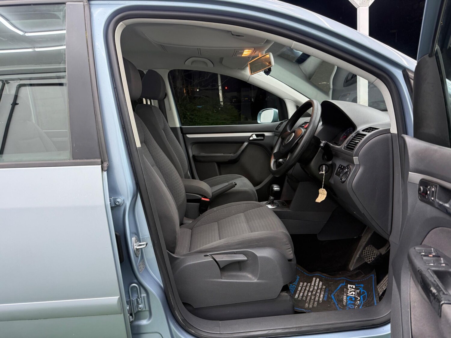 Used Volkswagen Touran 2006 for sale - 77940142: Photo 14