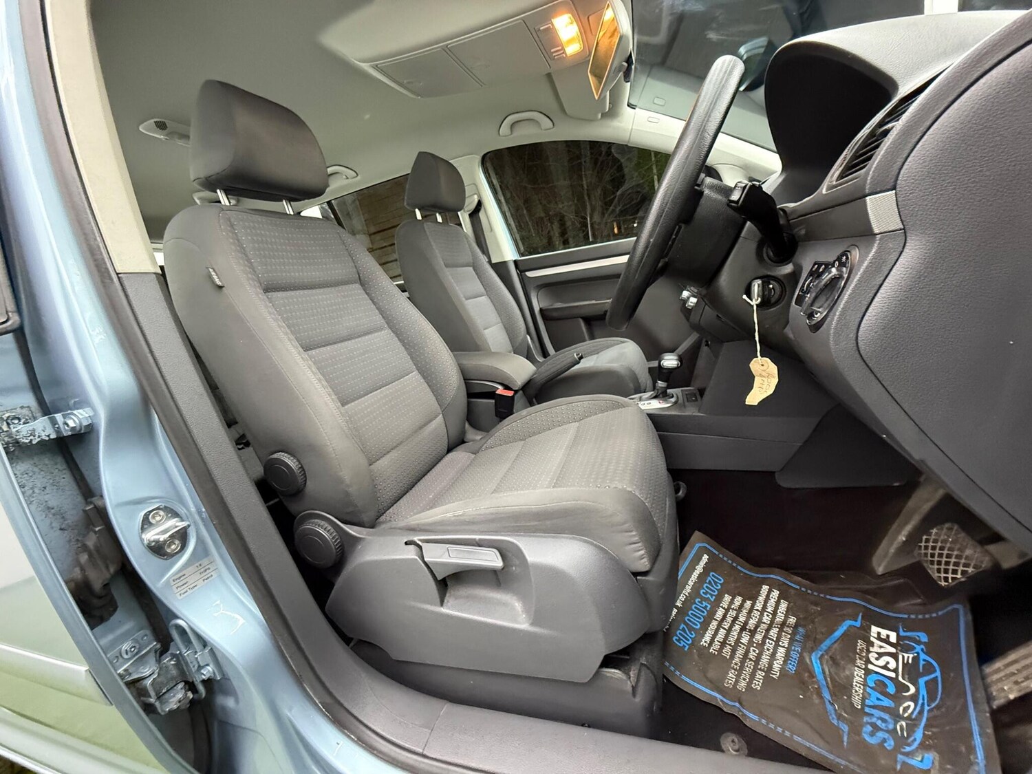 Used Volkswagen Touran 2006 for sale - 77940142: Photo 16