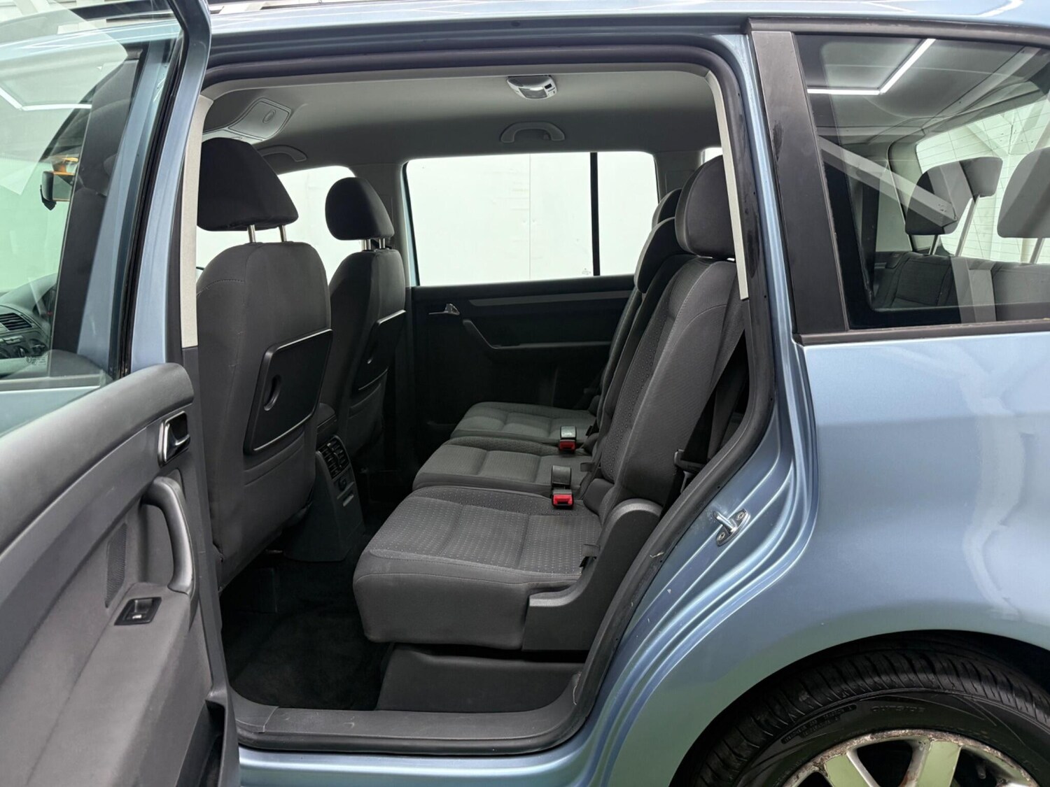 Used Volkswagen Touran 2006 for sale - 77940142: Photo 24