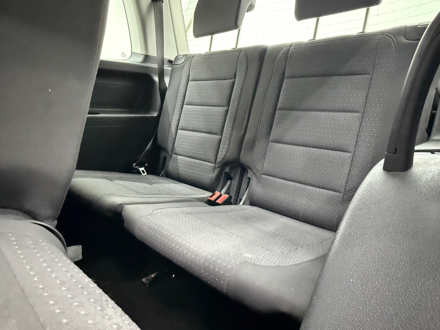 Used Volkswagen Touran 2006 for sale - 77940142: Photo 28