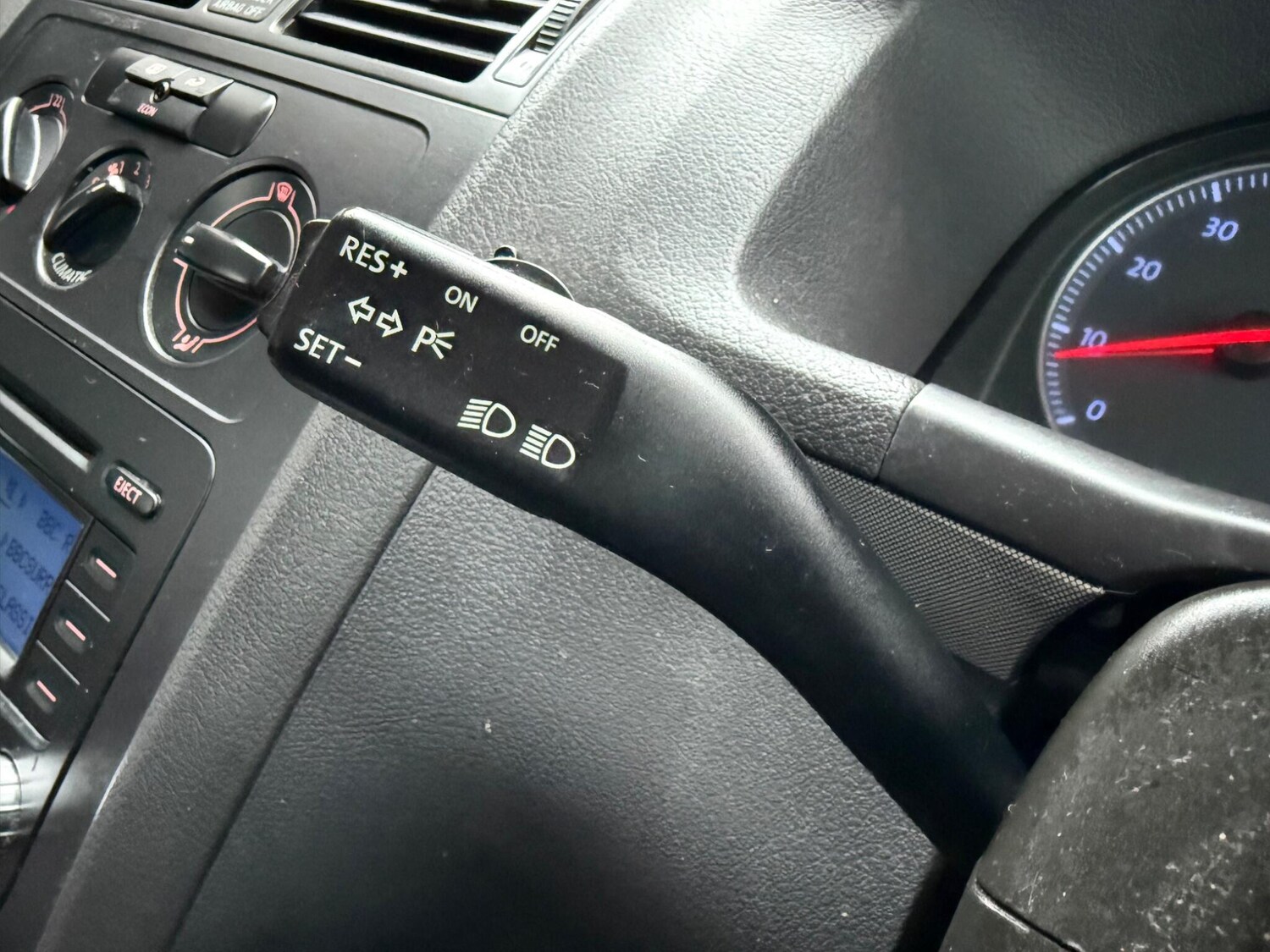 Used Volkswagen Touran 2006 for sale - 77940142: Photo 38